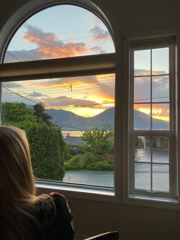 Wine Down with a View! - Image 1